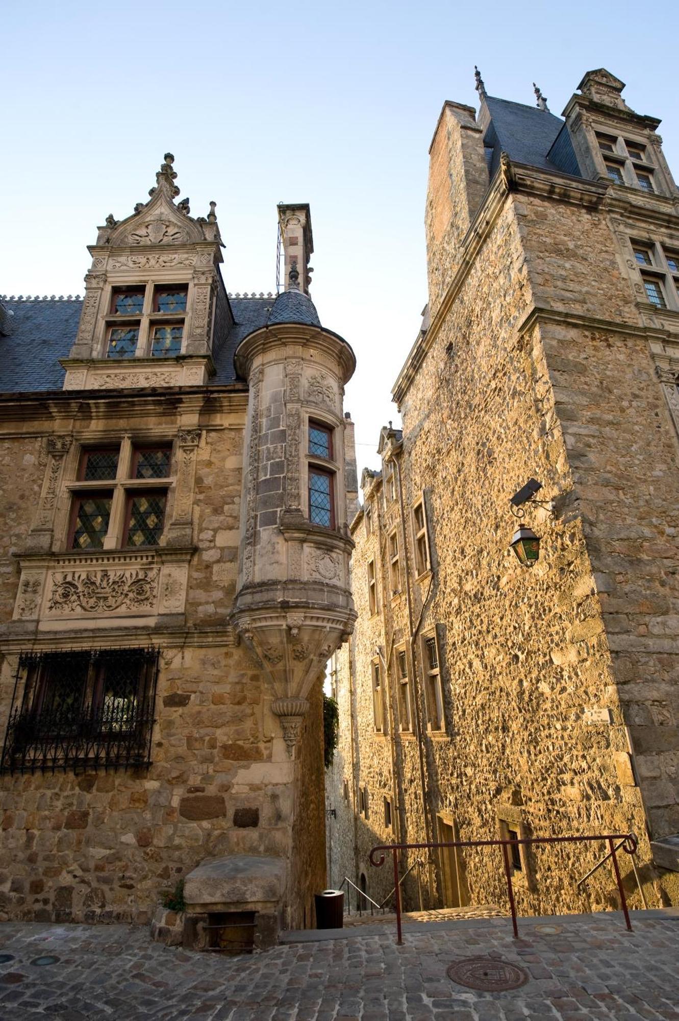 Chambres D'Hote - Maison Des Ecrivains - 50 M De La Cathedrale Et Place Des Jacobins Льо Ман Екстериор снимка